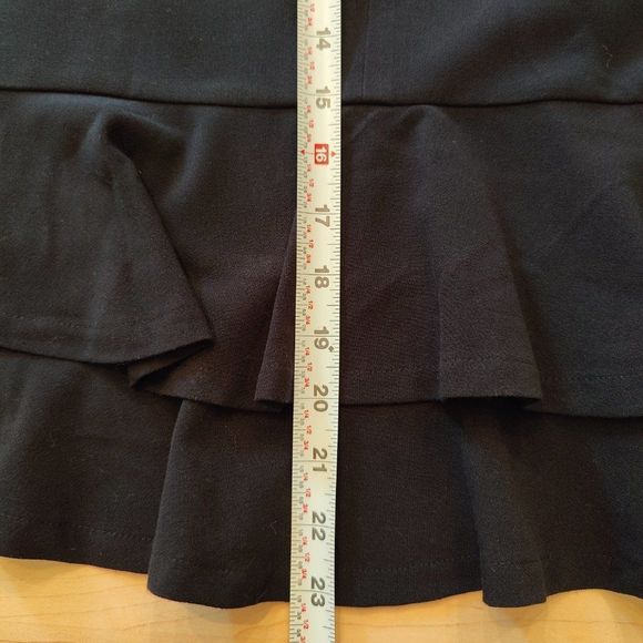 Ricki's Black Skirt With longer ruffled back side Size 4 - Picture 11 of 11